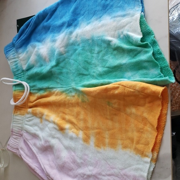 Wild Fable™ High-Rise Fleece Bermuda Shorts in Tie-Dye Size XS - Picture 3 of 9